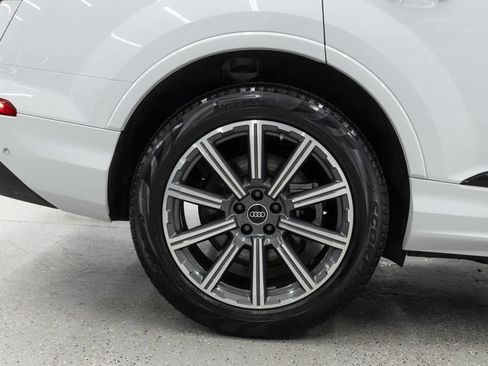 Used 2023 Audi Q7 2.0T Premium Plus w/ Premium Plus Package AWD/4WD image 40