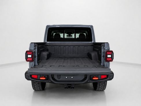 Used 2025 Jeep Gladiator Mojave AWD/4WD image 7