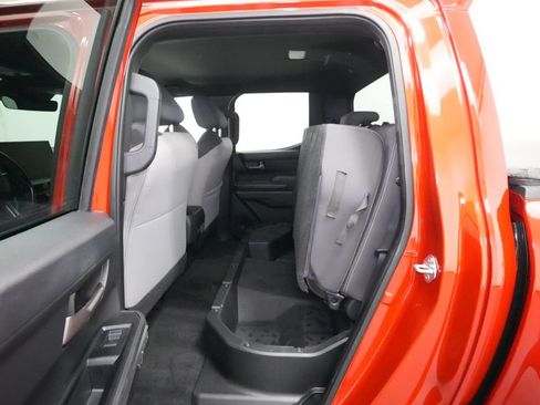 Used 2024 Toyota Tacoma TRD Sport AWD/4WD image 19