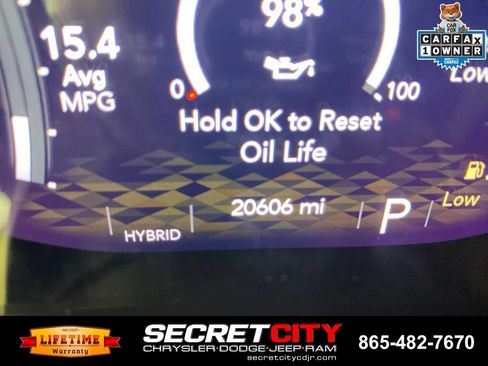 Used 2024 Jeep Wrangler Unlimited Rubicon 4xe w/ Technology Group AWD/4WD image 18
