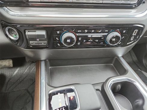 Certified 2024 Chevrolet Silverado 1500 High Country w/ Midnight Edition image 17