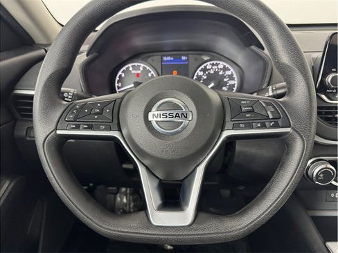 Used 2022 Nissan Altima 2.5 S FWD image 17