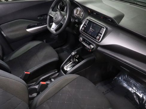 Used 2020 Nissan Kicks SV image 14