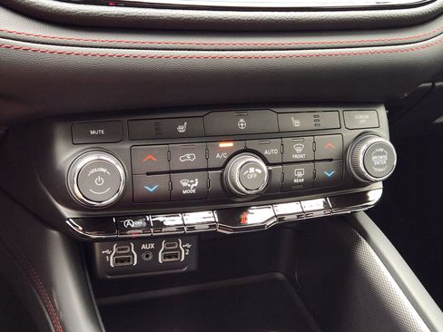 New 2026 Dodge Durango GT w/ Blacktop Package RWD image 18