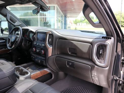 Used 2022 Chevrolet Silverado 2500 High Country w/ Z71 Off-Road Package AWD/4WD image 22