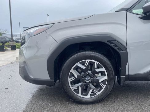 Used 2025 Subaru Forester Premium w/ Convenience Package #1 AWD/4WD image 13
