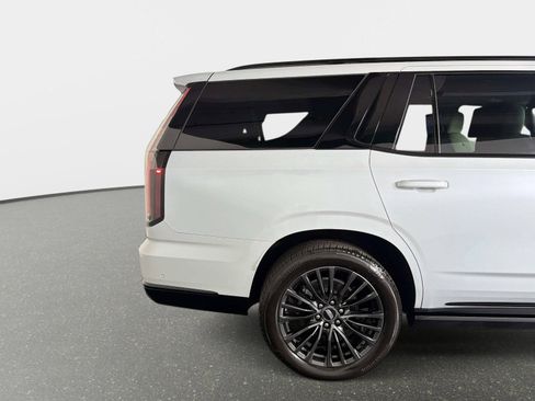 Used 2026 Cadillac Escalade Platinum Sport w/ LPO, Floor Liner Package AWD/4WD image 21