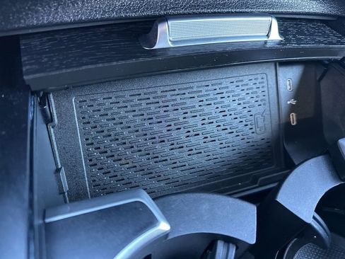 Used 2025 Mercedes-Benz GLS 450 4MATIC image 27