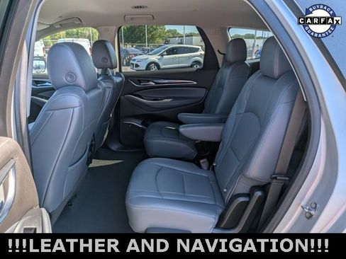 Used 2021 Buick Enclave Essence image 17