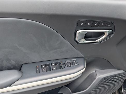 New 2026 Kia K4 GT-Line Turbo w/ GT-Line Premium Package FWD image 36