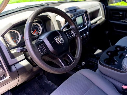 Used 2017 RAM 2500 Tradesman w/ Chrome Appearance Group AWD/4WD image 10