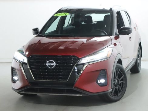 Certified 2023 Nissan Kicks SR FWD image 5