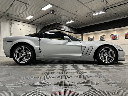 Used 2012 Chevrolet Corvette Grand Sport w/ 3LT Preferred Equipment Group RWD image 17