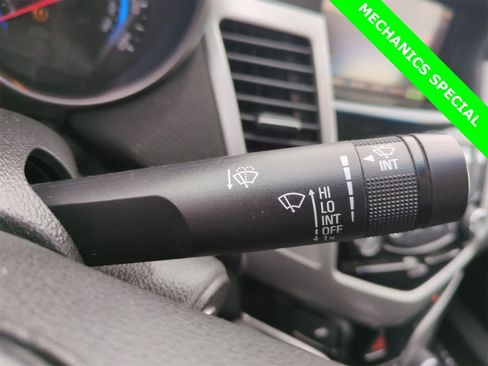 Used 2016 Chevrolet Cruze LT image 24