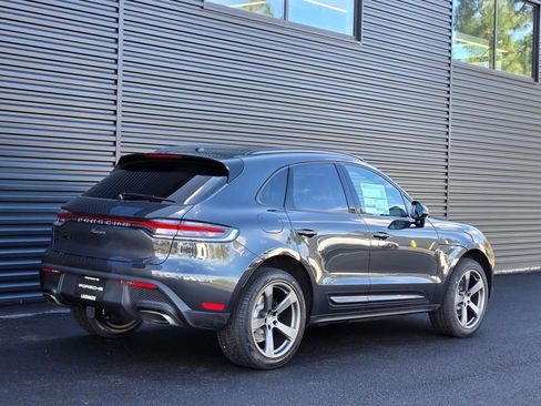 New 2026 Porsche Macan image 7