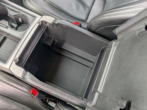 Certified 2021 Ford F250 Lariat w/ Chrome Package image 38