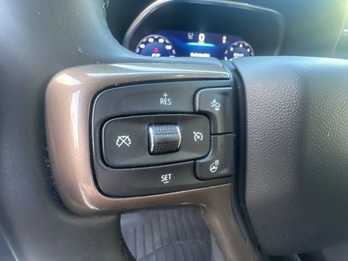 Used 2023 Chevrolet Suburban High Country AWD/4WD image 21