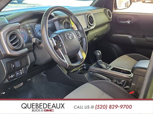 Used 2022 Toyota Tacoma TRD Off-Road RWD image 9