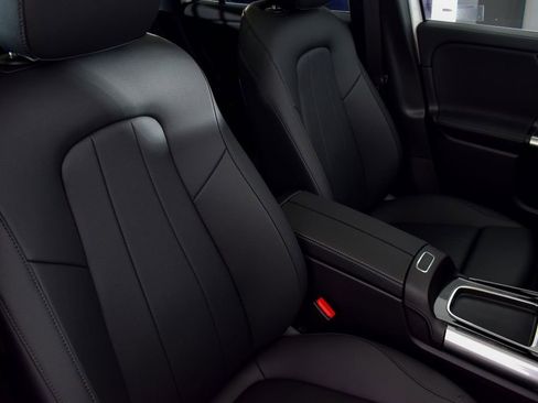 Certified 2026 Mercedes-Benz GLA 250 GLA 250 image 25