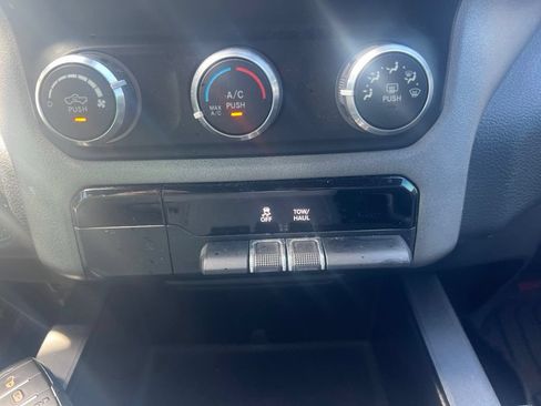 Used 2021 RAM 1500 Big Horn AWD/4WD image 14