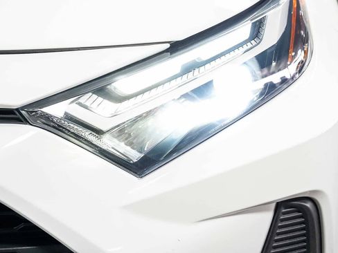 Certified 2024 Toyota RAV4 XLE FWD image 8
