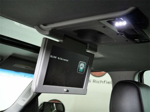 Used 2020 GMC Yukon Denali w/ Denali Ultimate Black Edition image 16