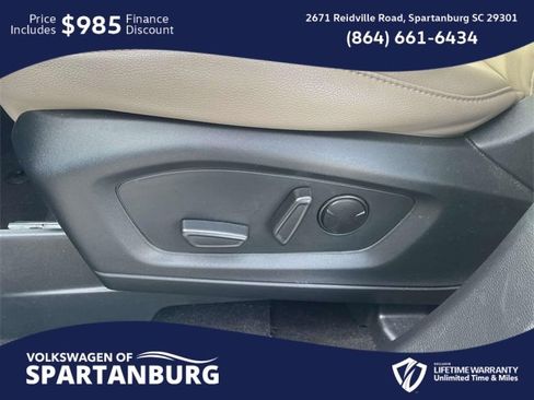 Used 2024 Ford Explorer Limited image 17