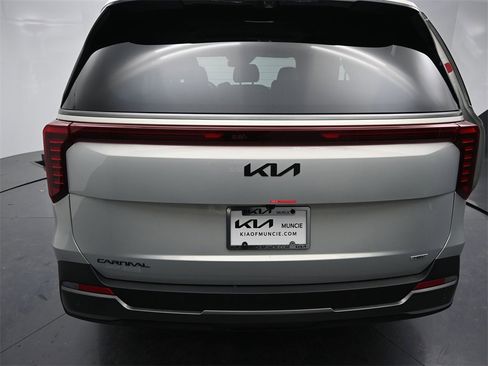 New 2026 Kia Carnival SX Prestige image 9