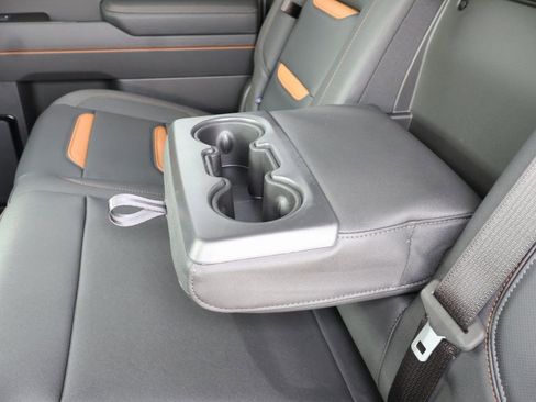 New 2026 GMC Sierra 1500 AT4 w/ AT4 Premium Package AWD/4WD image 31