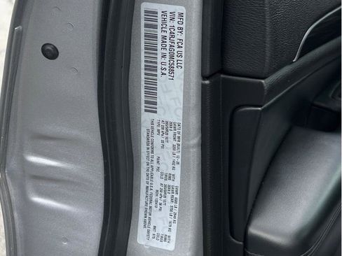 Used 2021 Jeep Grand Cherokee Laredo X image 19