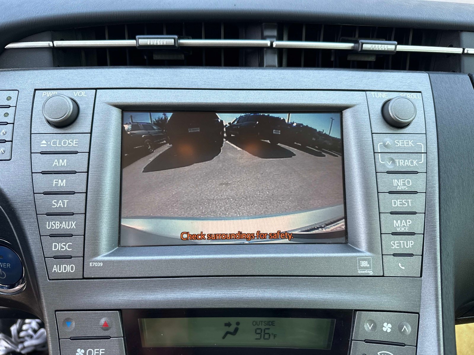 Used 2015 Toyota Prius Five w/ Advanced Technology Package FWD image 22