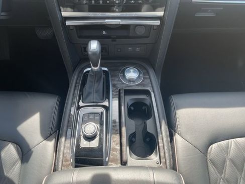 Used 2024 Nissan Armada Platinum w/ Captain's Chairs Package image 37