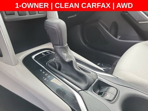 Used 2024 Toyota Corolla Cross L AWD/4WD image 30