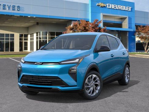 New 2027 Chevrolet Bolt LT FWD image 6