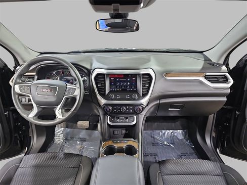 Certified 2023 GMC Acadia SLE w/ Driver Convenience Package image 9