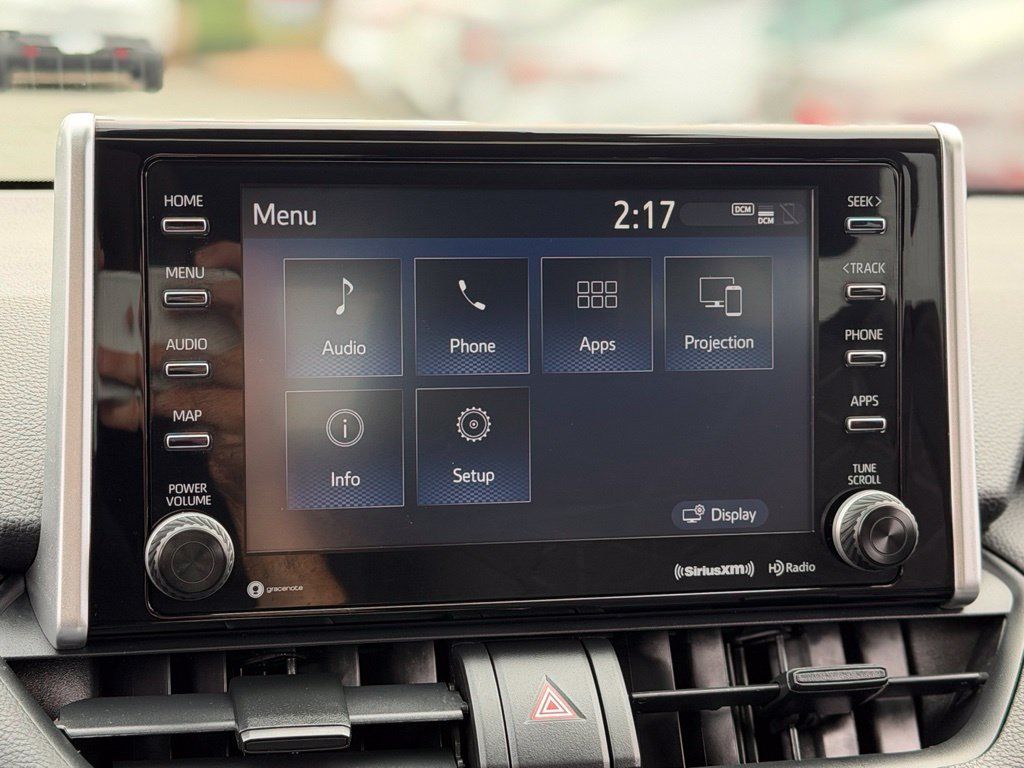 Used 2021 Toyota RAV4 XLE w/ Convenience Package AWD/4WD image 15