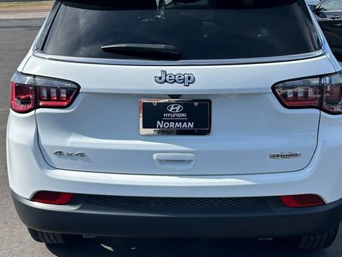 Used 2024 Jeep Compass Latitude image 5