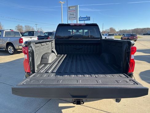 Used 2021 Chevrolet Silverado 2500 LTZ w/ LTZ Plus Package image 13