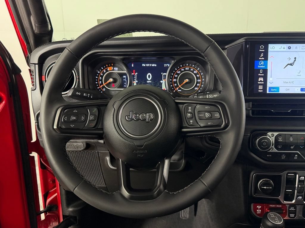 Used 2025 Jeep Wrangler Unlimited Rubicon w/ Convenience Group AWD/4WD image 17