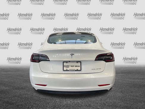 Used 2022 Tesla Model 3 Long Range AWD/4WD image 9