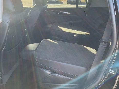 Used 2019 Cadillac Escalade Luxury image 55
