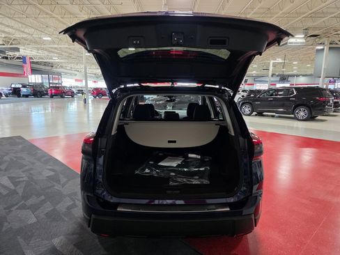 New 2026 Nissan Rogue SV image 5