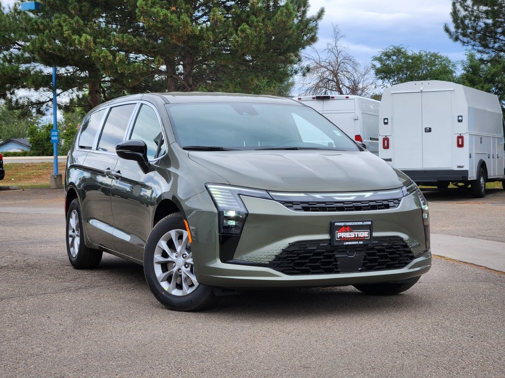 New 2027 Chrysler Pacifica Select AWD/4WD image 1
