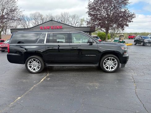 Used 2019 Chevrolet Suburban LT AWD/4WD image 4