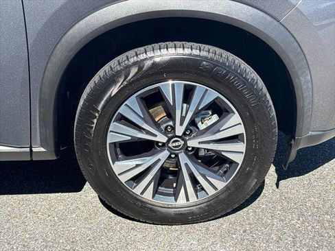 Used 2023 Nissan Rogue SV FWD image 10