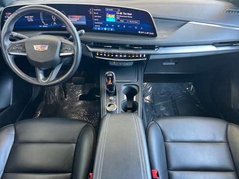 Certified 2025 Cadillac XT4 Premium Luxury FWD image 13