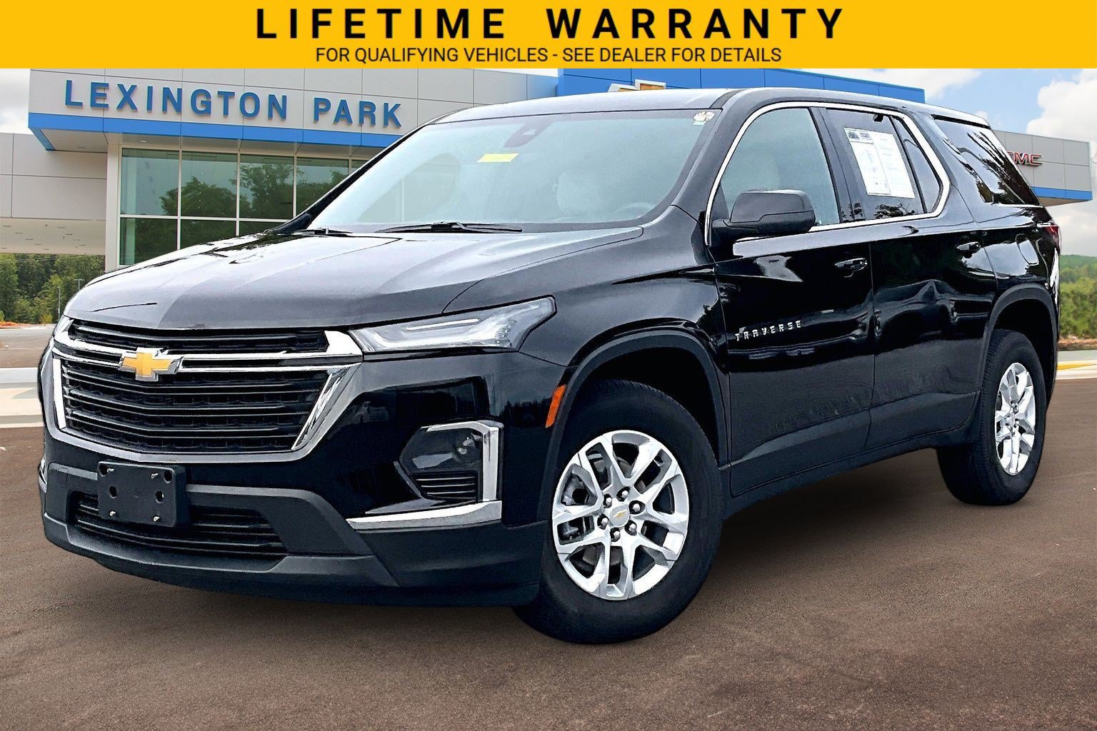 Certified 2022 Chevrolet Traverse LS FWD image 12