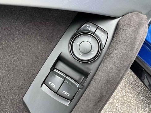 Used 2018 Chevrolet Camaro ZL1 RWD image 30