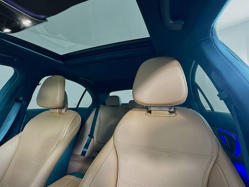 Certified 2025 Mercedes-Benz C 300 Sedan image 24