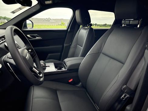 New 2026 Land Rover Range Rover Velar Dynamic SE image 11